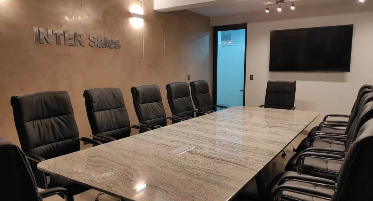 Bloque administrativo Intersales Holding Group — vista 2