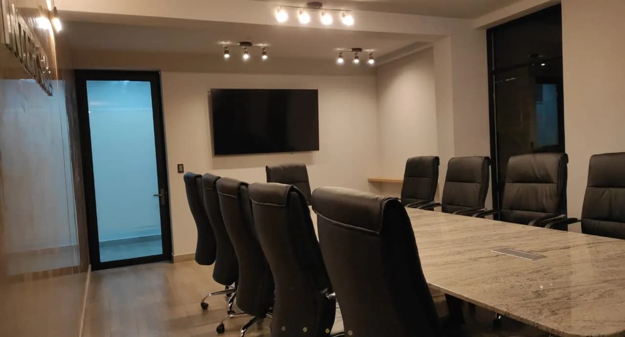 Bloque administrativo Intersales Holding Group — vista 4
