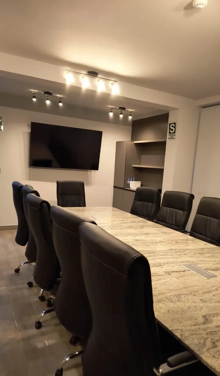 Bloque administrativo Intersales Holding Group — vista 8